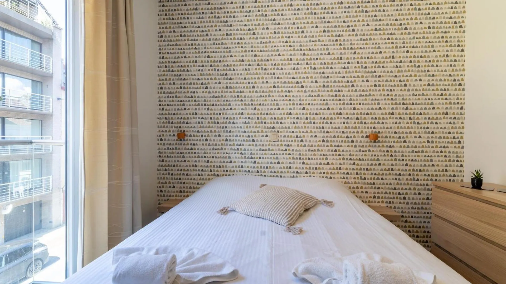 Cozy 2-Room Apartment In The Center Of Ostend, Cleaning Included Bélgica