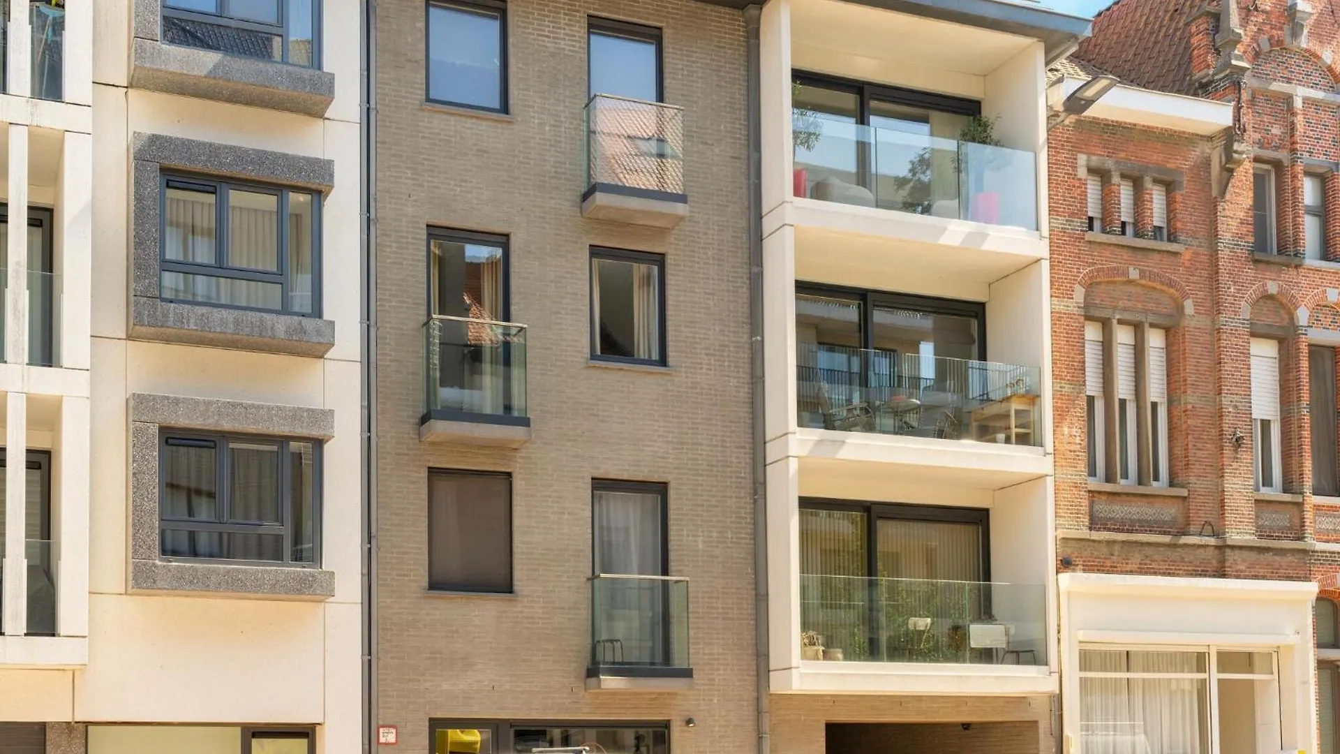 Cozy 2-Room Apartment In The Center Of Ostend, Cleaning Included